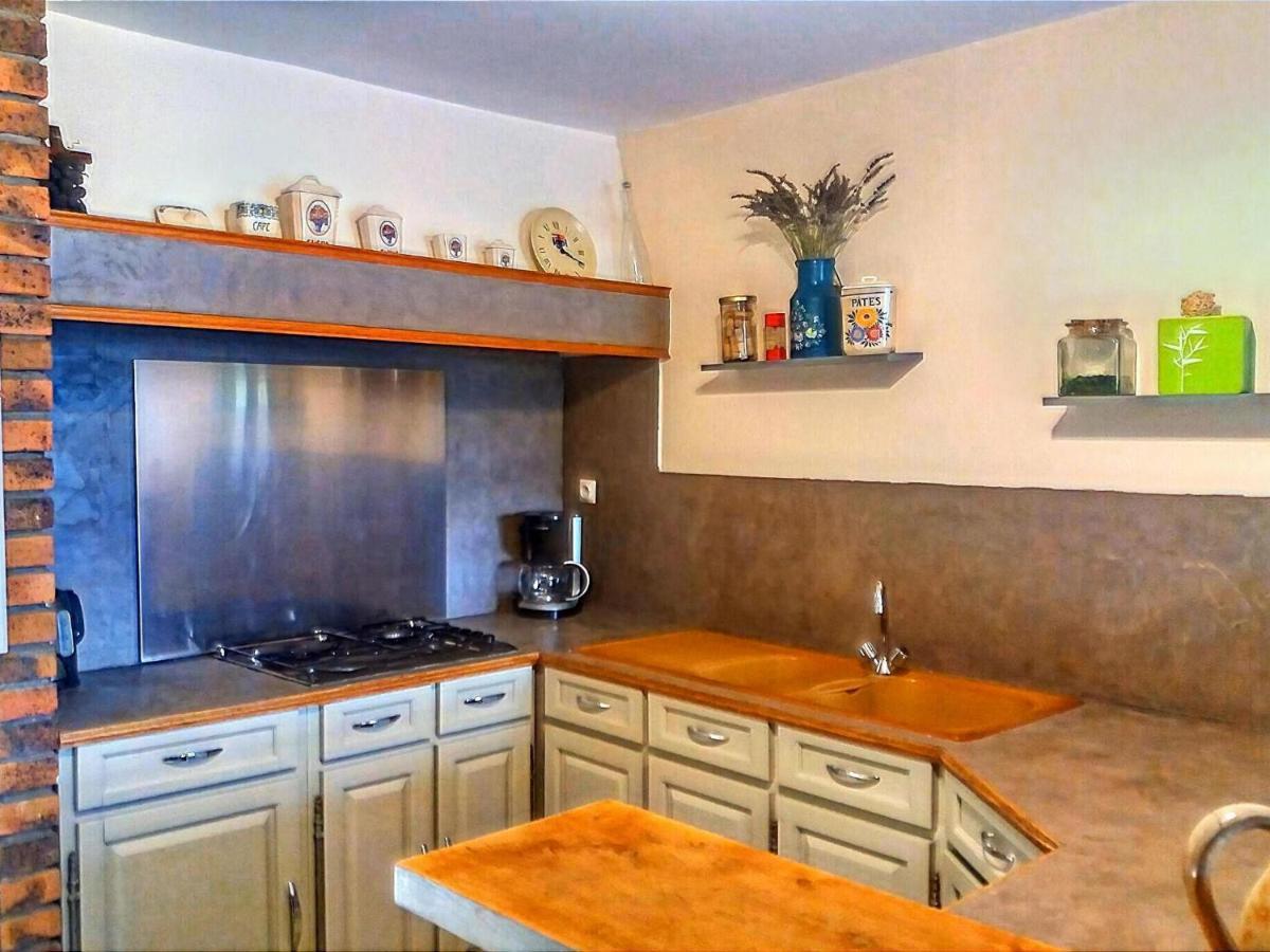 Montaigu-les-Bois Holiday Home Close To Normandy מראה חיצוני תמונה